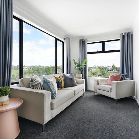 Fabulous River View - Brand New House In ハミルトン エクステリア 写真
