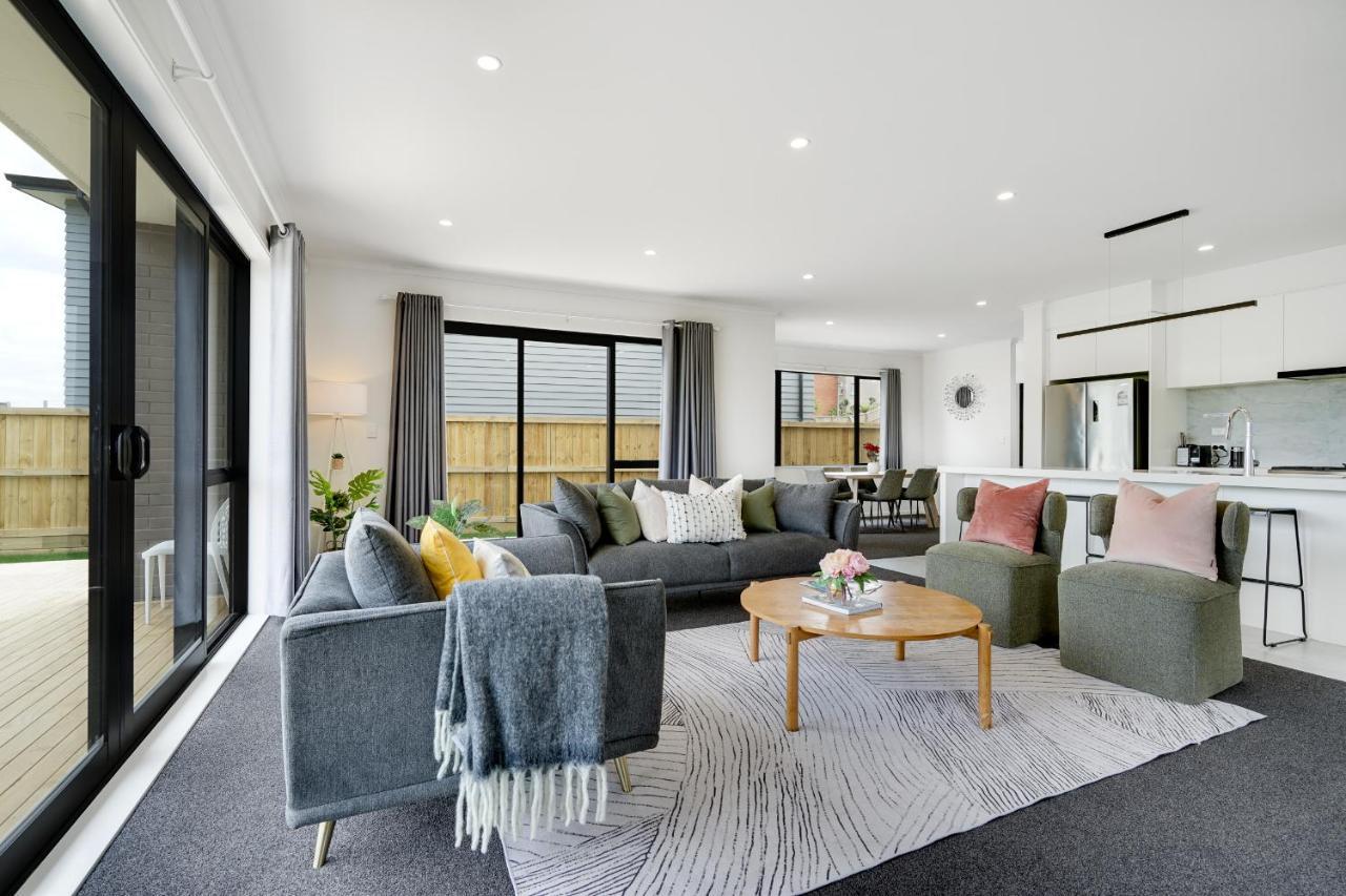Fabulous River View - Brand New House In ハミルトン エクステリア 写真